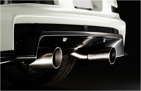 Large-diameter sport muffler