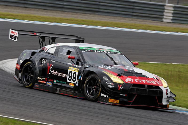 Y's distraction GTNET GT-R (2018 SUPER TAIKYU)