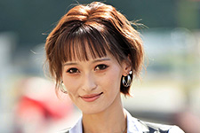 いち佳　岡部自動車クラッシュギャルズ