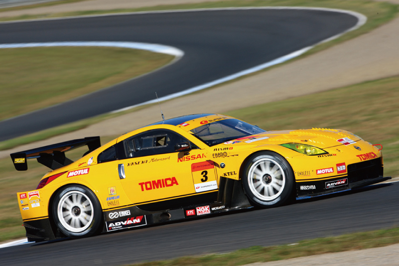 TOMICA Z (2010 SUPER GT)