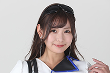 小湊美月　Mobil1 Racing Supporters