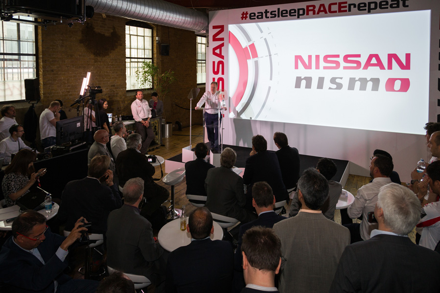 Road to Le Mans 2015S