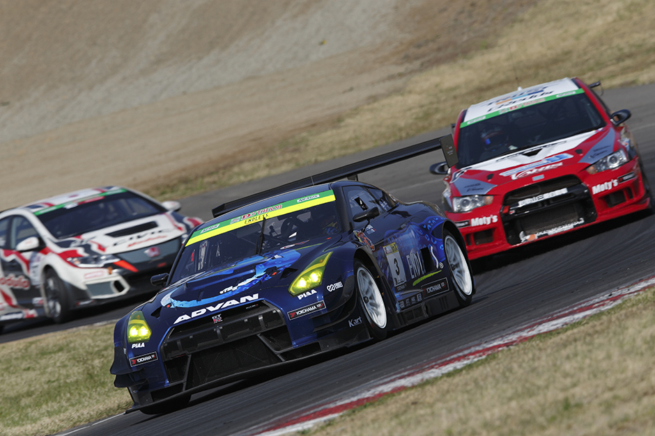 NISMO | スリーボンド日産自動車大学校GT-Rが開幕2連勝
