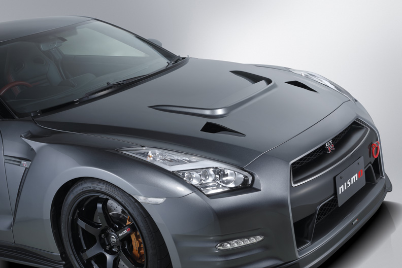 Nismo News Release Nissan Gt R R35 用カーボンフード発売