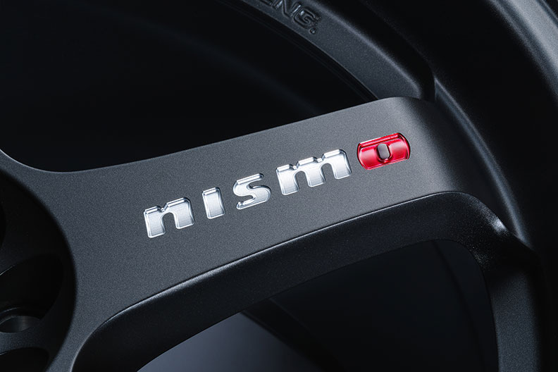 NISMO | NEWS RELEASE | スカイライン NISMO、フェアレディZ NISMO