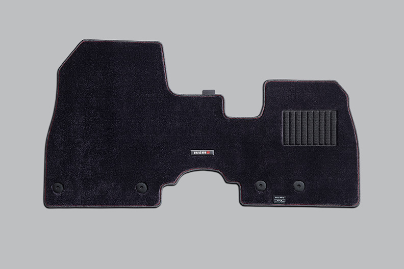 フロアマットのフロント用の写真