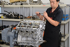 蘇るVR38DETT 〜 GT-Rマガジン誌スタッフカー(R35)