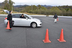 ドライビングレッスン開催報告 〜 ブレーキ、荷重移動、車両挙動を学ぶ