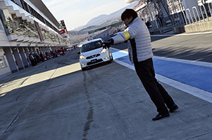 ‘13NISMOフェスティバル リポート 〜 サーキットタクシー編