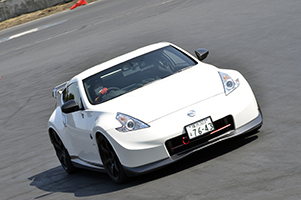 大森Fスタッフ ドライブレーニング 〜 NISMOシリーズの全てを知る