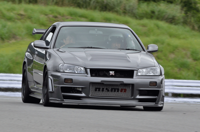 R35&R34 CRSを食す 〜 スタッフ向けドライブトレーニング