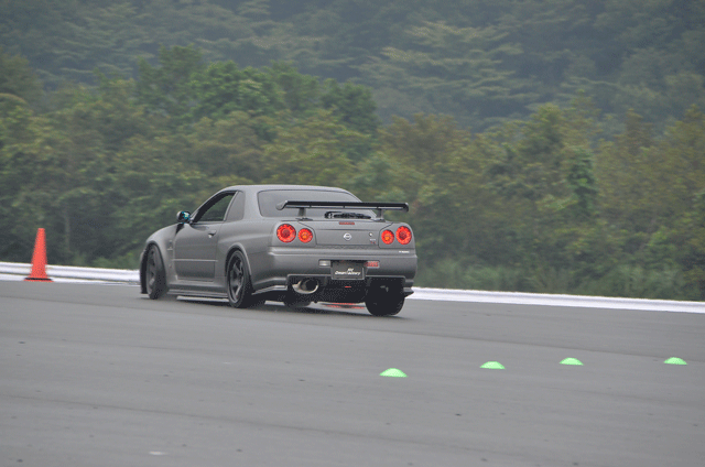 R35&R34 CRSを食す 〜 スタッフ向けドライブトレーニング
