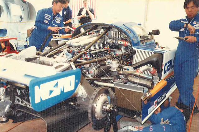 神の手を持つレジェンド藤田が記念車を蘇らせる 〜 NISMOフェスティバル準備(映像付き)
