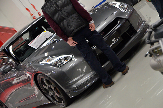 BNR34用カーボン導風板が人気 〜 R35とマーチNISMOにも注目集まる