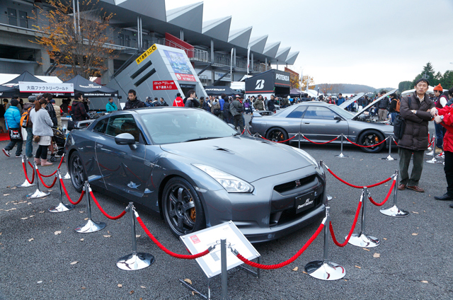 BNR32とカーボンパーツ 〜 フェスティバルご来場ありがとうございました!