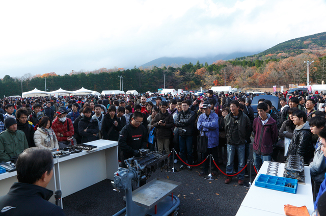 BNR32とカーボンパーツ 〜 フェスティバルご来場ありがとうございました!