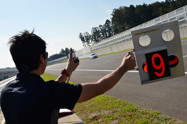 マーチNISMO S用パーツの最終チェック 〜 ノートNISMO S用もあるよ!
