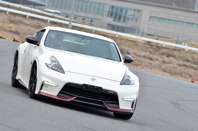ノートNISMO SやらマーチNISMO Sやら… 〜 スタッフ向けドライビングレッスン