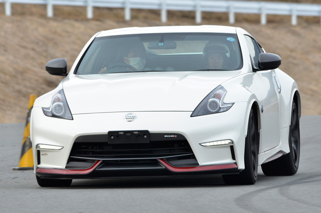 ノートNISMO SやらマーチNISMO Sやら… 〜 スタッフ向けドライビングレッスン