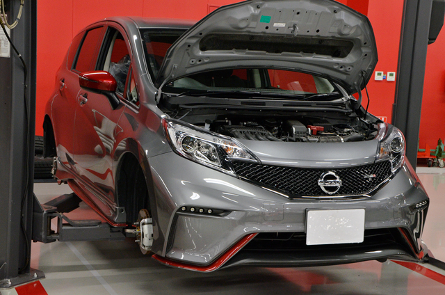 ノートNISMO Sにスポーツサスペンションキット装着 〜 OHLINS社製NISMOオリジナル仕様