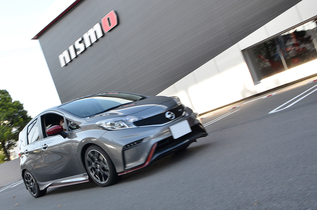 ノートNISMO Sにスポーツサスペンションキット装着 〜 OHLINS社製NISMOオリジナル仕様