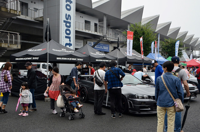 今年発売した新商品などを展示 〜 9月20日(日)はR’sミーティングへ!!