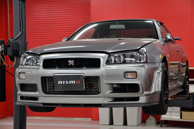 BNR34にR35純正ブレンボ装着 〜 1週間で3台装着