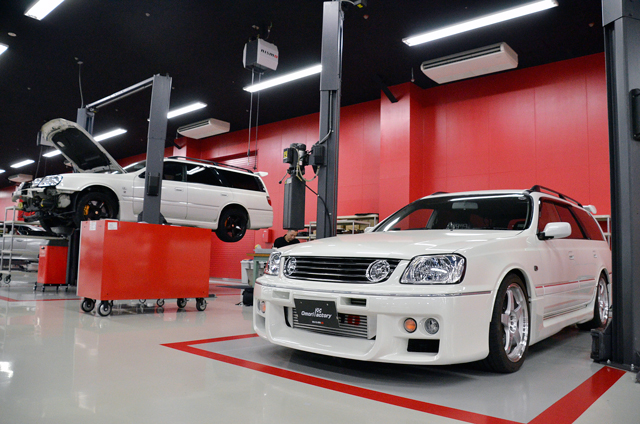 260RSが2台同時に入庫 〜 オイルクーラー&モニターキット装着