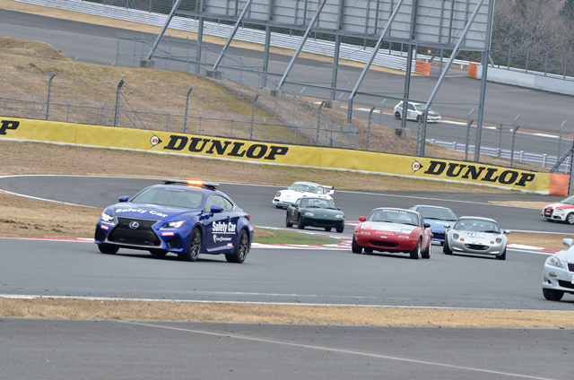 レースの醍醐味を満喫 〜 7時間耐久レース 参戦サポート