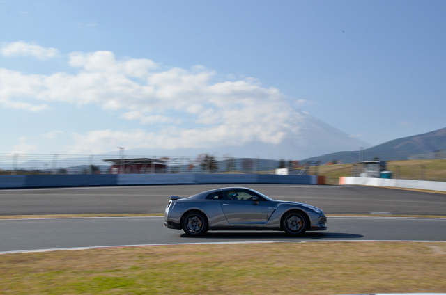 チタンマフラー焼けてきました 〜 R35 GT-R編