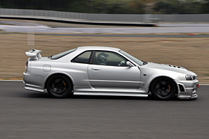「BNR34 + R35純正ブレーキ」当主チェック
