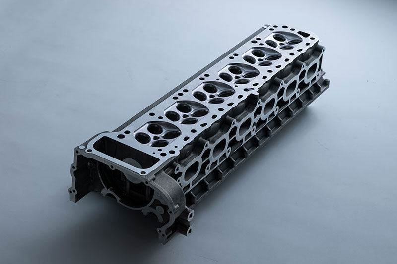 シリンダーヘッド下面